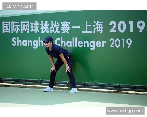 网球盛事揭秘：深入分析上海网球队的战术布局与训练策略